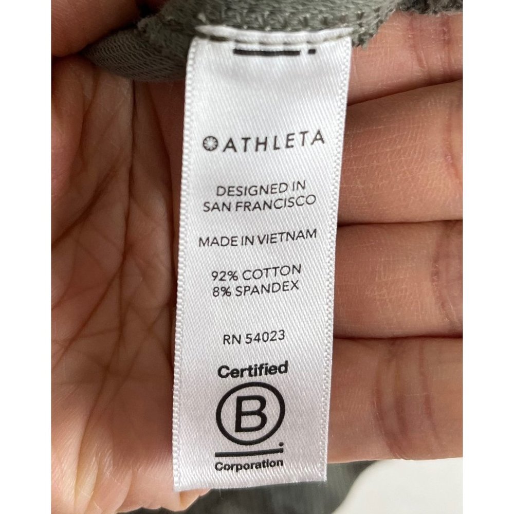 Athleta‎ Farallon green camo batwing hoodie athleisure size M - Picture 9 of 10